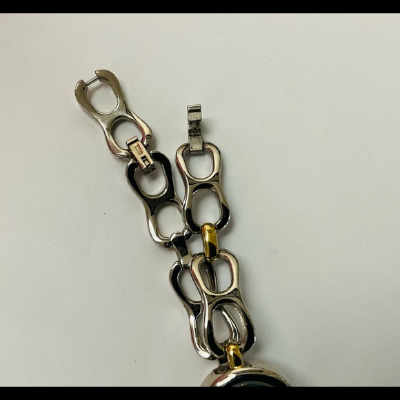 Berenger Women’s Two Tone Silver/Gold Watch w/2 Additional Clasps For Sizing - Picture 6 of 6